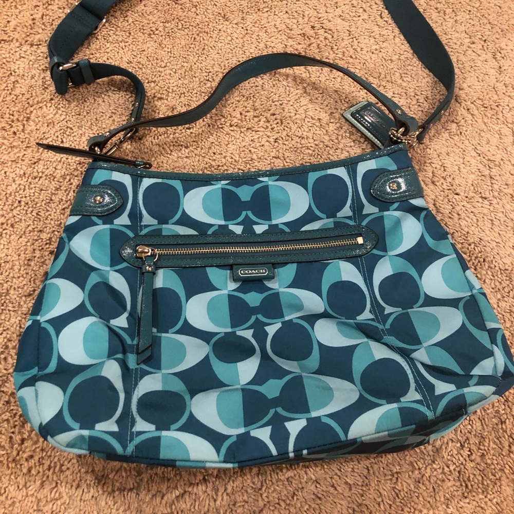 Brand New Authentic Coach Large Handbag/Crossbody